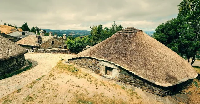 O Cebreiro: the mountain that says almost there